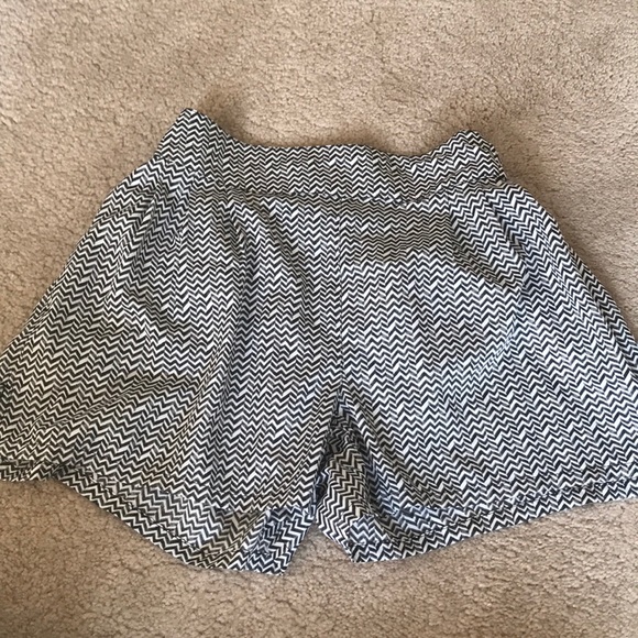 Flowy shorts - Picture 1 of 1